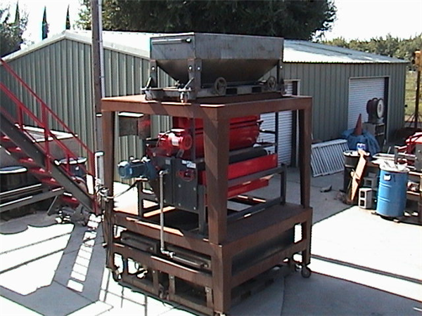 Eriez Rare Earth Roll Model Re-60-1 Single Roll Magnetic Separator)